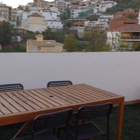 Piso Con Gran Terraza En Malaga *