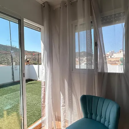 Piso Con Gran Terraza En Malaga *