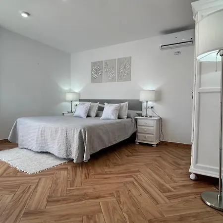 Piso Con Gran Terraza En Malaga * Arenas