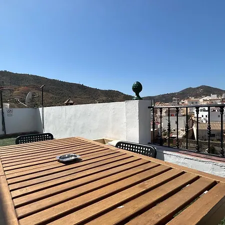 Piso Con Gran Terraza En Malaga アパート Arenas