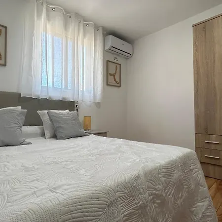 アパート Piso Con Gran Terraza En Malaga Arenas