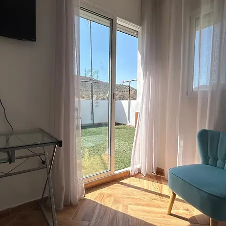 Piso Con Gran Terraza En Malaga アパート
